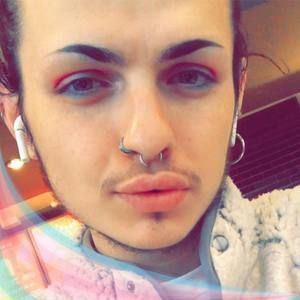 Meet your Posher, Evan